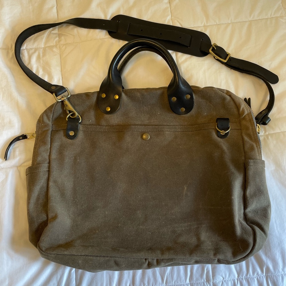 Winter Session Travel Day Bag